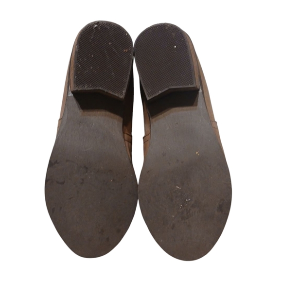 J & M Men's Tan Leather Slip-On Loafers size 9.5 - Picture 6 of 9